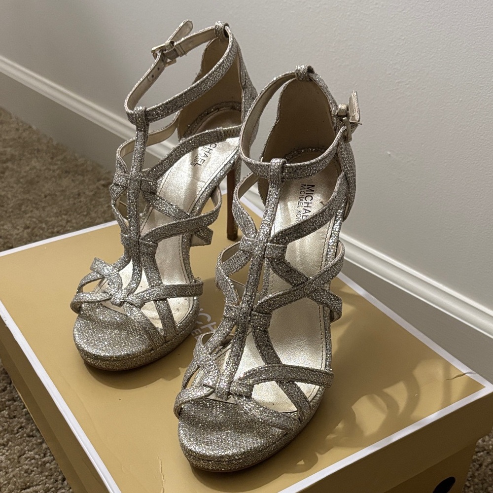 Michael Kors Glittering Silver Heels